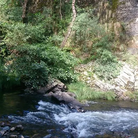Rurales San Esteban De Los Buitres * Illano