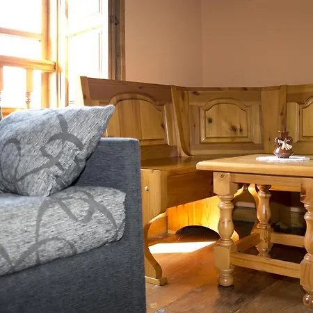 Rurales San Esteban De Los Buitres Apartment Illano